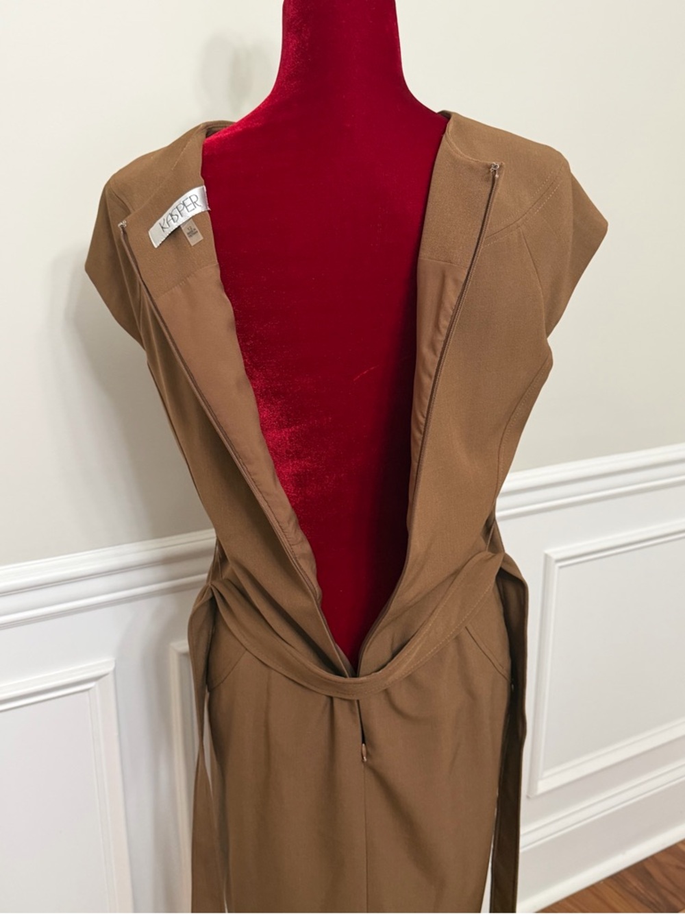 Kasper Classic Brown Belted Cap-Sleeve Dress - Picture 5 of 7
